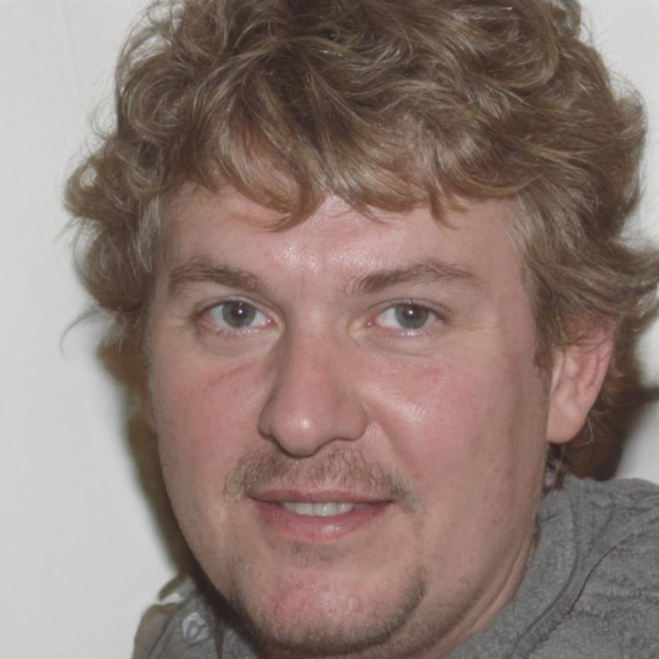 Lukas Winkler, Finanzanalyst