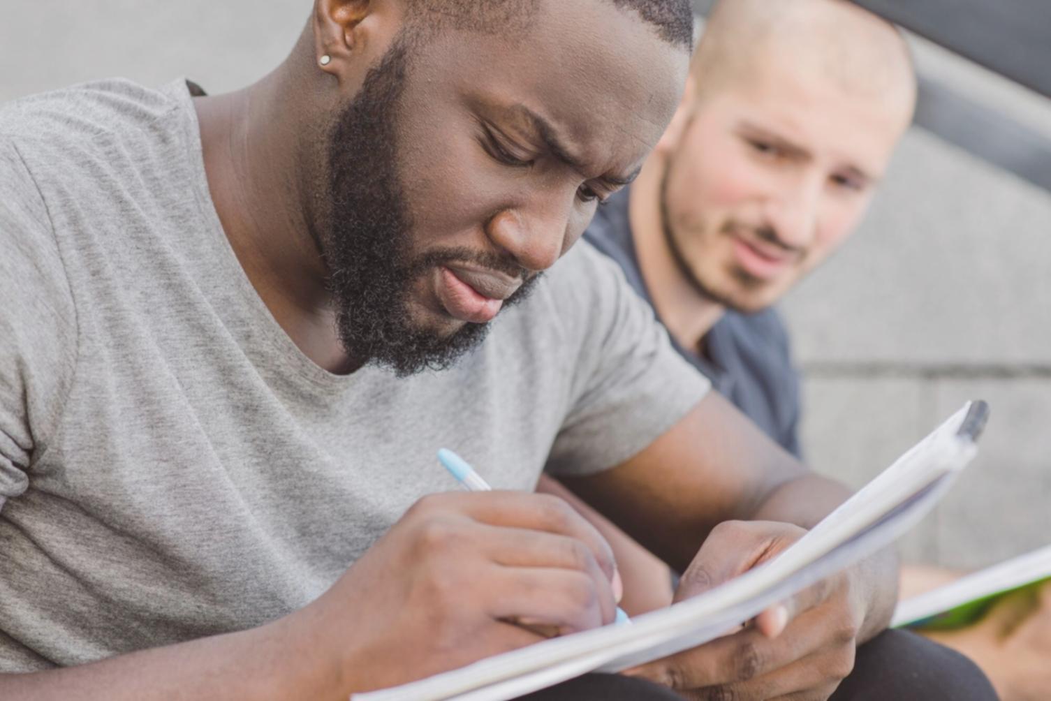 Engagement für finanzielle Sicherheitsbildung